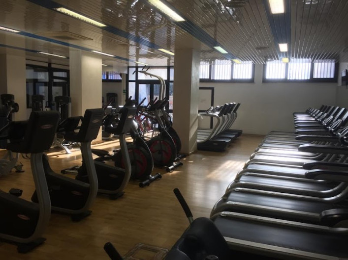 Sport &amp; Fitness Center